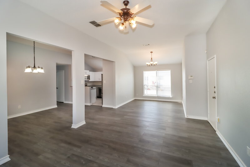 2,035/Mo, 1178 Rusticwood Ct Fort Worth, TX 76140 Living Room View 3