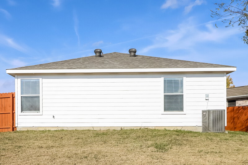 2,035/Mo, 1178 Rusticwood Ct Fort Worth, TX 76140 Bedroom View 4