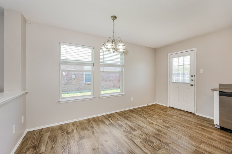 2,000/Mo, 126 Stanford Dr Forney, TX 75126 Dining Room View