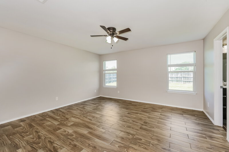 2,000/Mo, 126 Stanford Dr Forney, TX 75126 Main Bedroom View