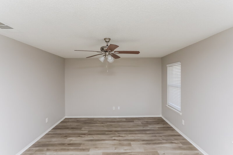 2,925/Mo, 2036 Silverado Dr Mesquite, TX 75181 Living Room View