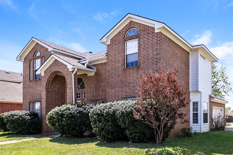 2,715/Mo, 1723 Country Crest Ln Mansfield, TX 76063 Front View