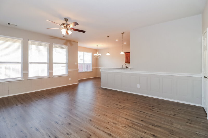2,710/Mo, 2040 Graham Ranch Rd Fort Worth, TX 76134 Living Room View 2