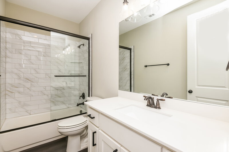 2,605/Mo, 7113 Ninth Hole Drive Fort Worth, TX 76179 Bathroom View