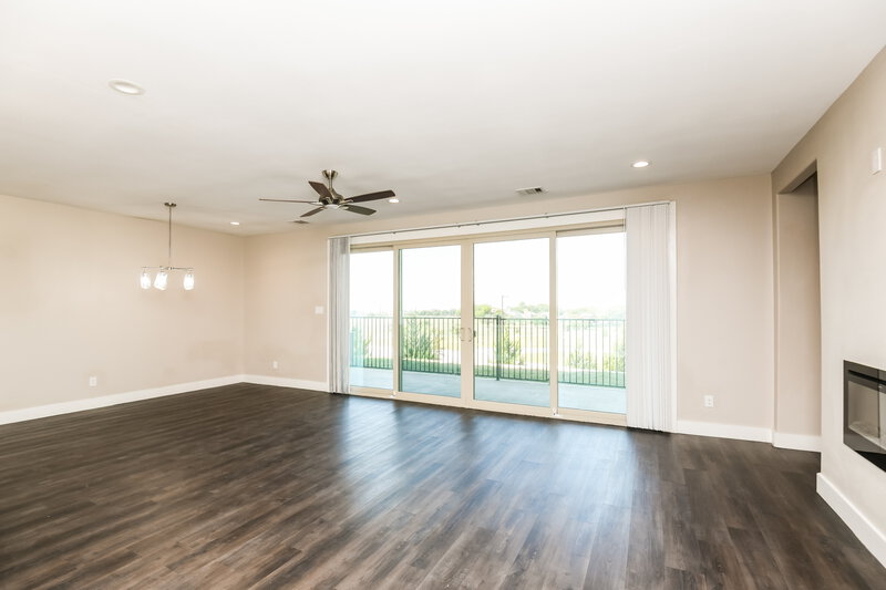 2,485/Mo, 7129 Ninth Hole Drive Fort Worth, TX 76179 Living Room View