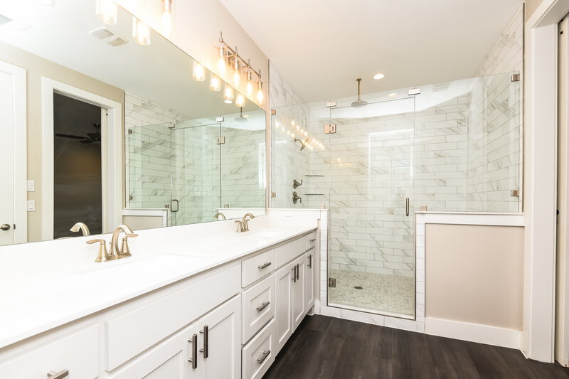 2,485/Mo, 7129 Ninth Hole Drive Fort Worth, TX 76179 Bathroom View