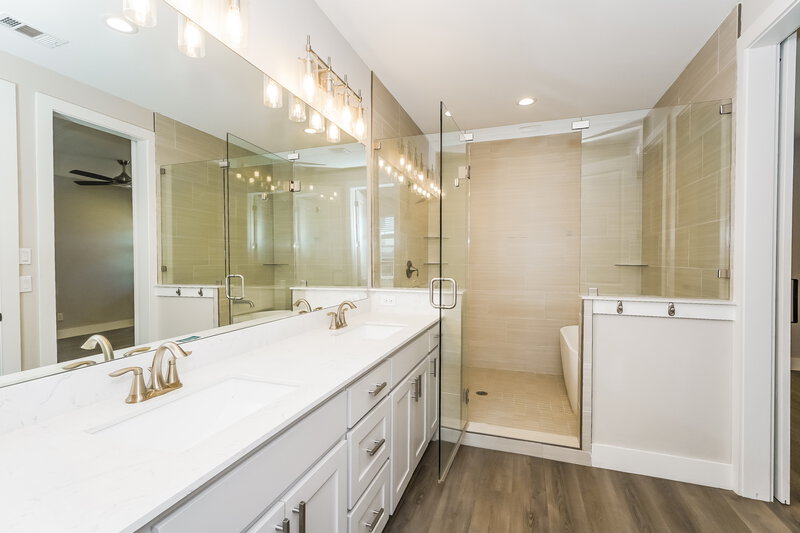 3,110/Mo, 7149 Ninth Hole Drive Fort Worth, TX 76179 Main Bathroom View