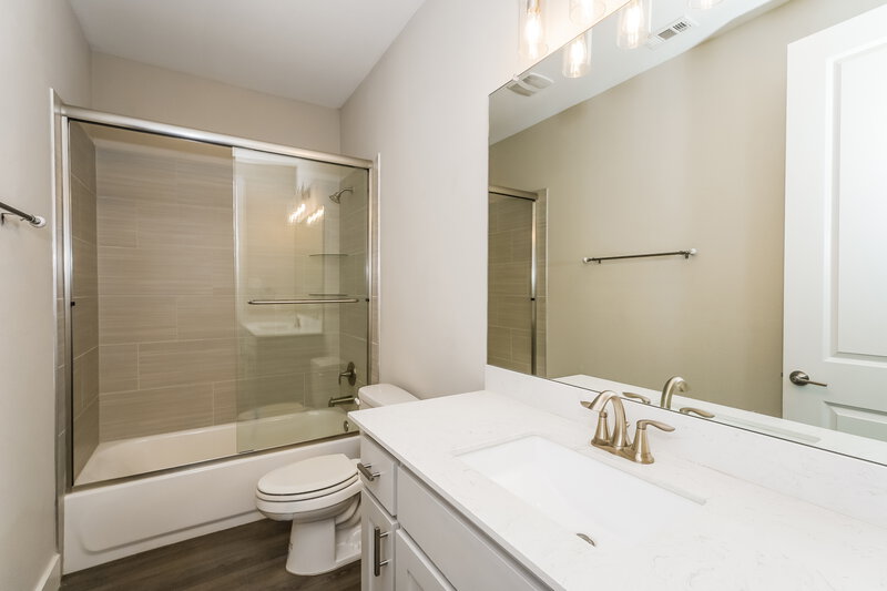 3,110/Mo, 7149 Ninth Hole Drive Fort Worth, TX 76179 Bathroom View