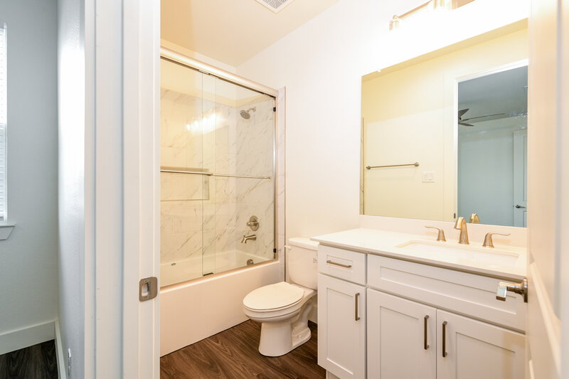 2,340/Mo, 7157 Ninth Hole Drive Fort Worth, TX 76179 Bathroom View