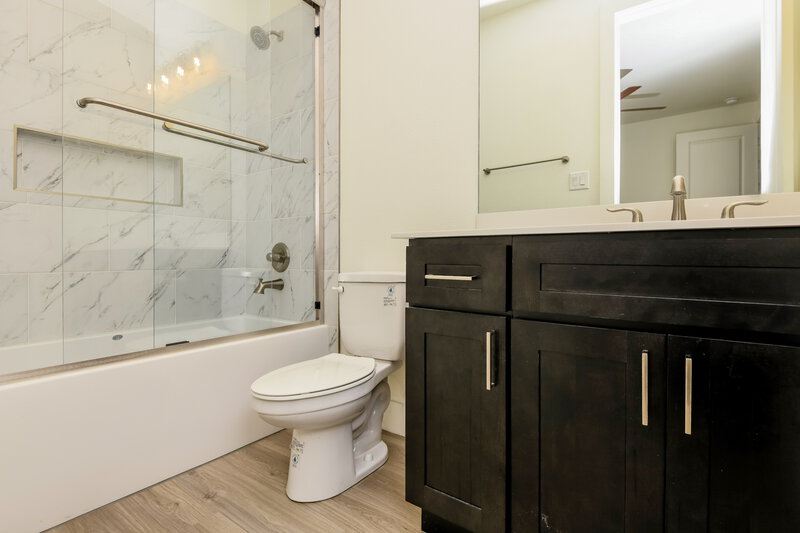 2,350/Mo, 7169 Ninth Hole Drive Fort Worth, TX 76179 Bathroom View