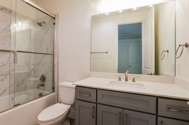 2,190/Mo, 7173 Ninth Hole Drive Fort Worth, TX 76179 Bathroom View