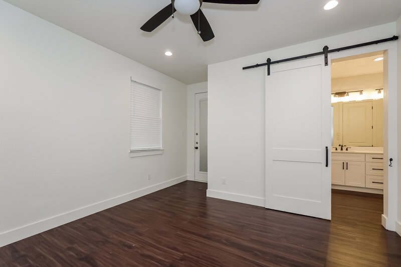 2,245/Mo, 8585 Mulligan Pass Fort Worth, TX 76179 Main Bedroom View