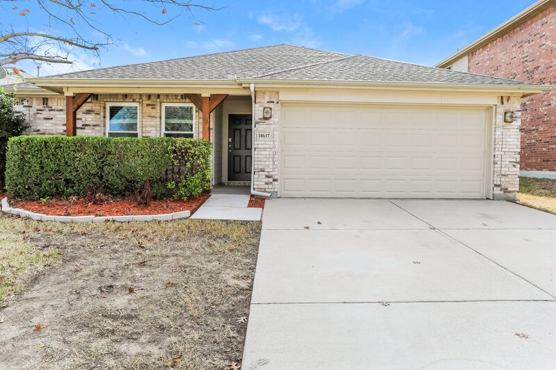2,185/Mo, 10637 Ambling Trl Fort Worth, TX 76108 External View