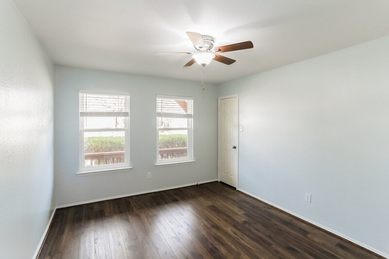 2,185/Mo, 10637 Ambling Trl Fort Worth, TX 76108 Bedroom View 2