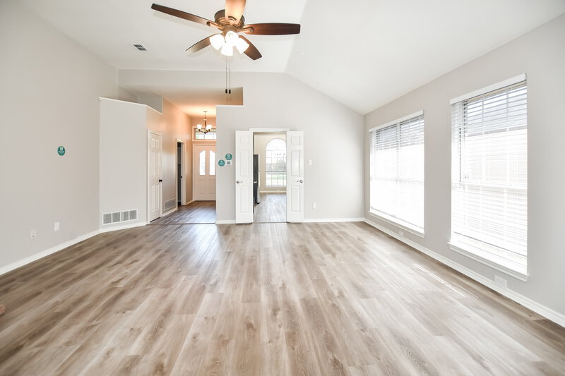 2,610/Mo, 2006 Firewater Pl Lewisville, TX 75067 Living Room View 3