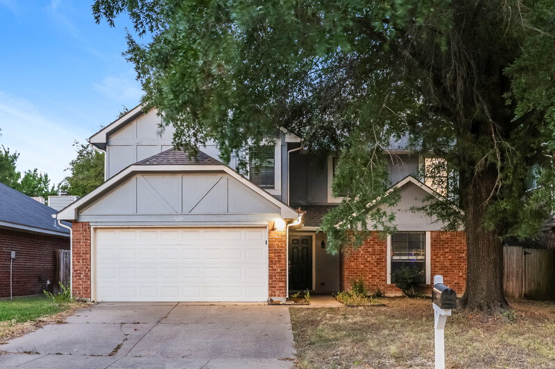 2,490/Mo, 5629 Wembley Downs Dr Arlington, TX 76017 External View