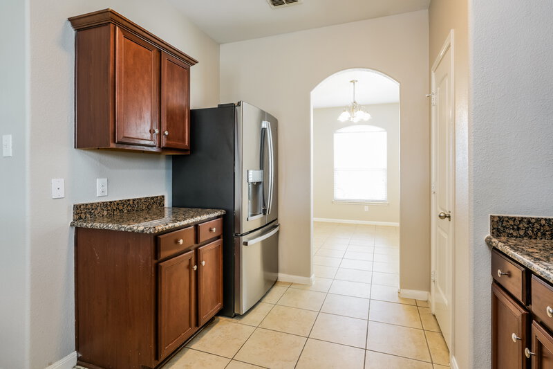 1,865/Mo, 2120 Foxglove Ct Forney, TX 75126 Kitchen View 2