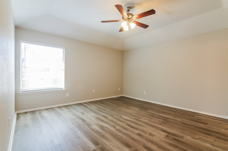 2,505/Mo, 402 Hollyberry Dr Mansfield, TX 76063 Main Bedroom View
