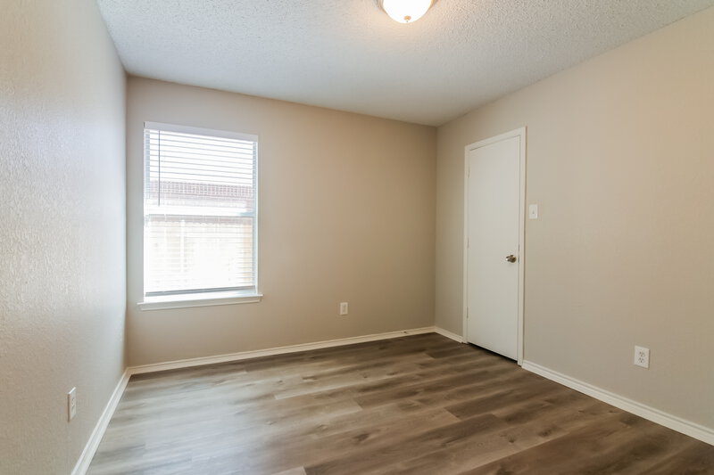 2,505/Mo, 402 Hollyberry Dr Mansfield, TX 76063 Bedroom View