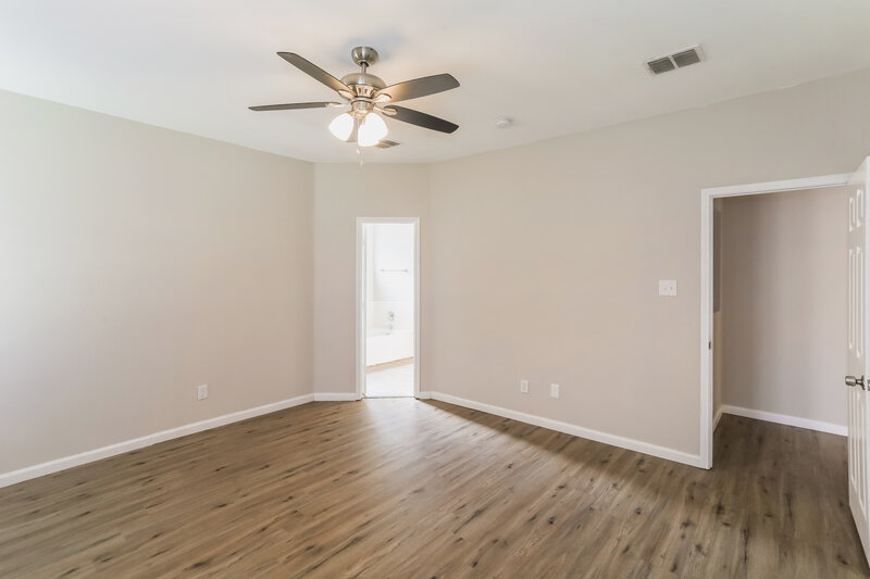 2,555/Mo, 1300 Indian Trail Rd Roanoke, TX 76262 Main Bedroom View 2