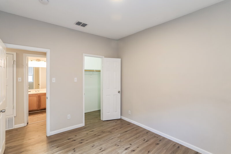 2,555/Mo, 1300 Indian Trail Rd Roanoke, TX 76262 Bedroom View 2
