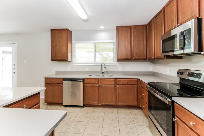 1,950/Mo, 1623 Kawati Way Krum, TX 76249 Kitchen View