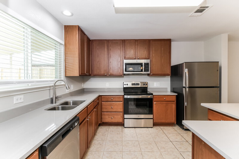 1,950/Mo, 1623 Kawati Way Krum, TX 76249 Kitchen View 3