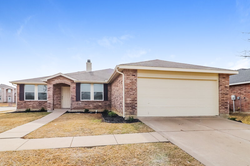 2,180/Mo, 332 Indian Blanket Dr Burleson, TX 76028 External View