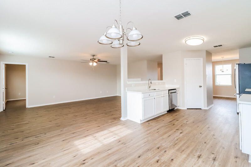 2,180/Mo, 332 Indian Blanket Dr Burleson, TX 76028 Breakfast Nook View