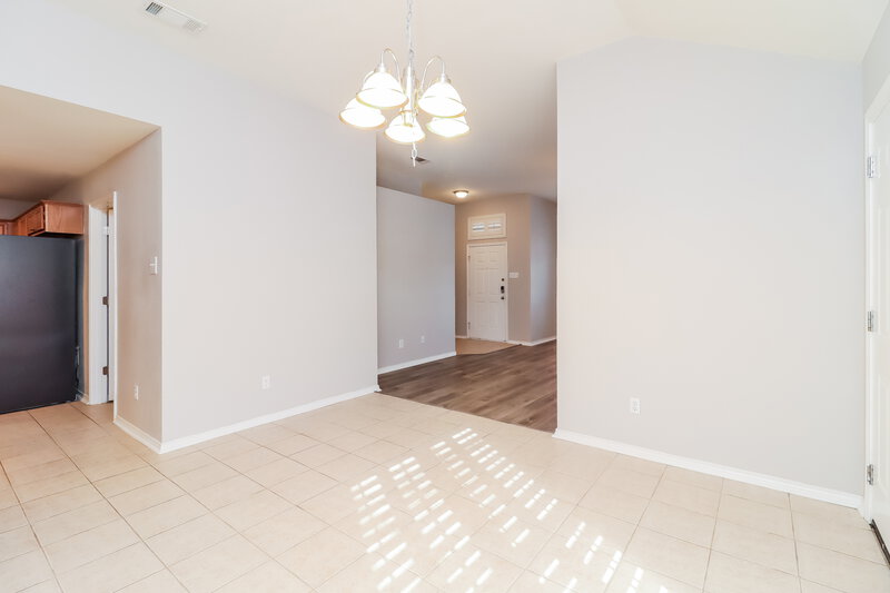 2,125/Mo, 1201 Gray Dawn Dr Midlothian, TX 76065 Dining Room View