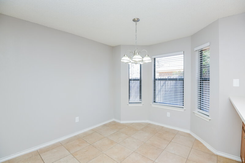 2,555/Mo, 2008 Hunter Glade Ln Arlington, TX 76012 Floorplan View 2