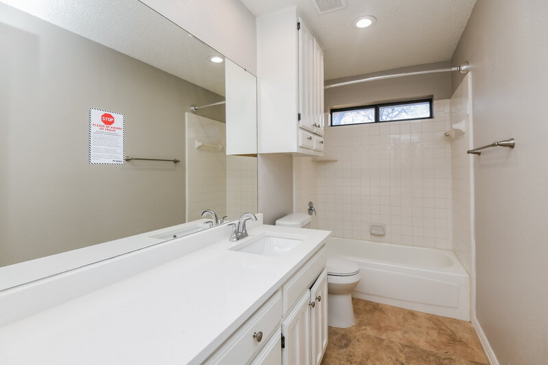 2,555/Mo, 2008 Hunter Glade Ln Arlington, TX 76012 Misc View 14