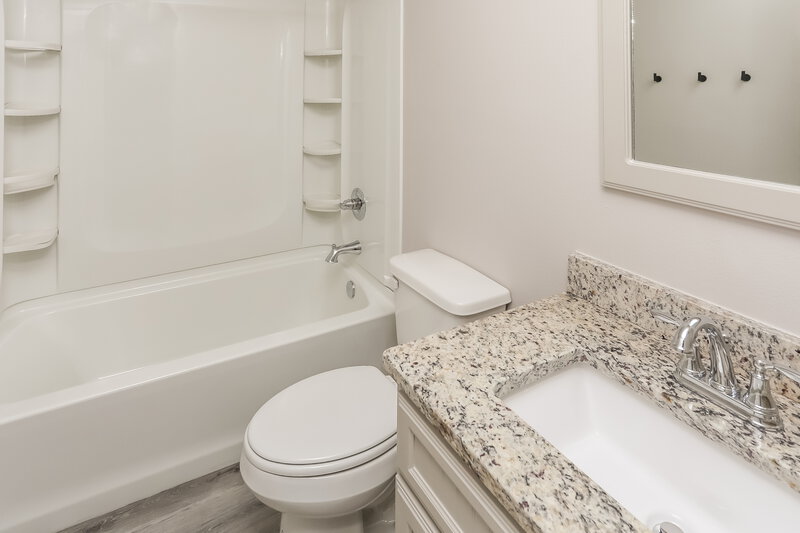 2,185/Mo, 10404 Talus Dr Fort Worth, TX 76131 Bathroom View
