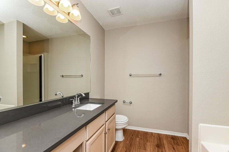 2,395/Mo, 3340 Chapel Ridge Way Fort Worth, TX 76116 Main Bathroom View