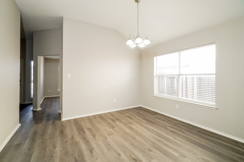 2,115/Mo, 6005 Castanada Dr Arlington, TX 76018 Dining Room View