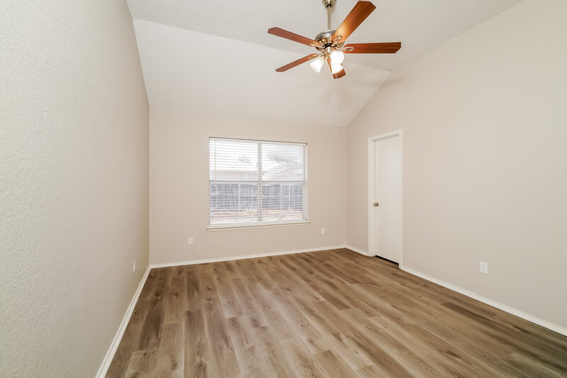 2,115/Mo, 6005 Castanada Dr Arlington, TX 76018 Main Bedroom View