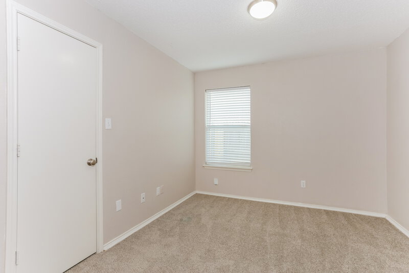 2,105/Mo, 6005 Castanada Dr Arlington, TX 76018 Bedroom View