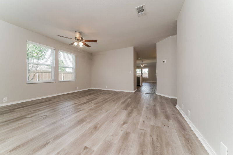 2,030/Mo, 4513 Napa Valley Dr Argyle, TX 76226 Living Room View