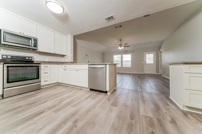 2,030/Mo, 4513 Napa Valley Dr Argyle, TX 76226 Kitchen View