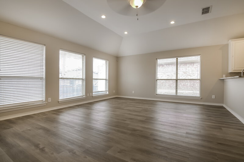 2,590/Mo, 4801 Ashworth Ct Arlington, TX 76017 Dining Room View 2
