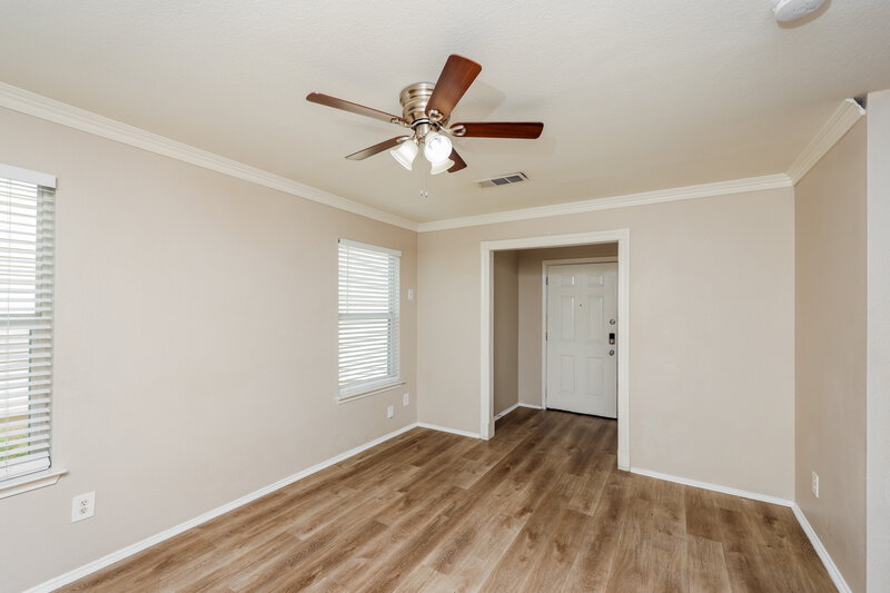 2,030/Mo, 1016 Matamoros Plz Dallas, TX 75211 Misc View 3