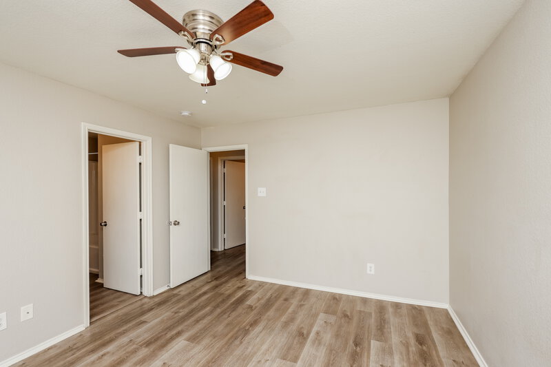 2,030/Mo, 1016 Matamoros Plz Dallas, TX 75211 Misc View 8