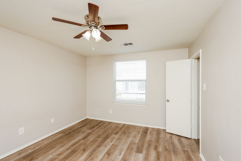 2,030/Mo, 1016 Matamoros Plz Dallas, TX 75211 Misc View 10