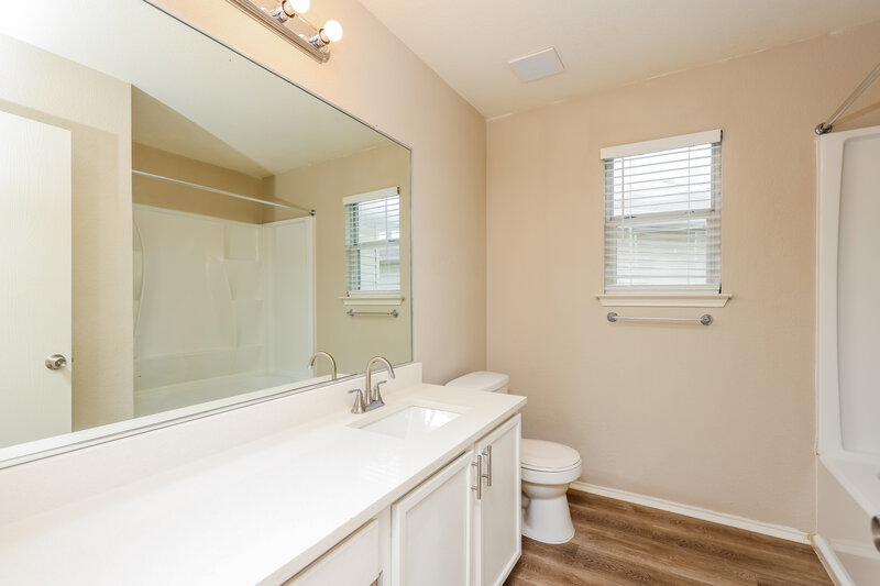 2,030/Mo, 1016 Matamoros Plz Dallas, TX 75211 Misc View 11