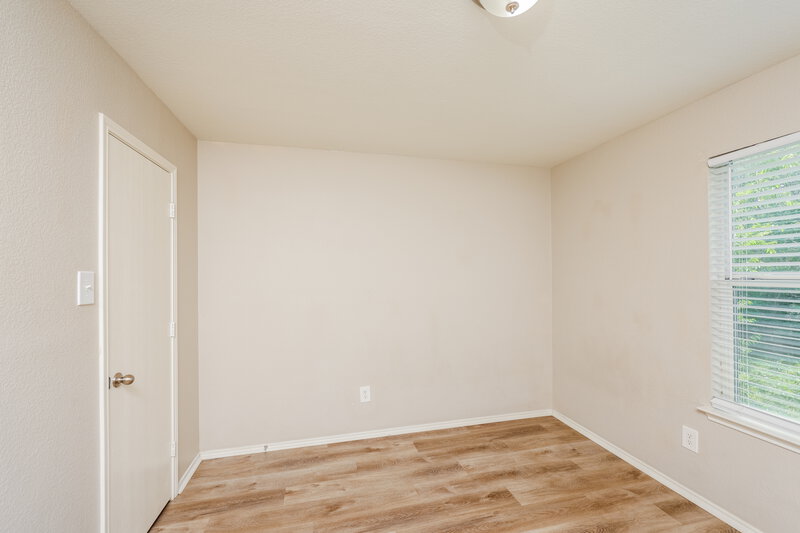 2,030/Mo, 1016 Matamoros Plz Dallas, TX 75211 Misc View 12