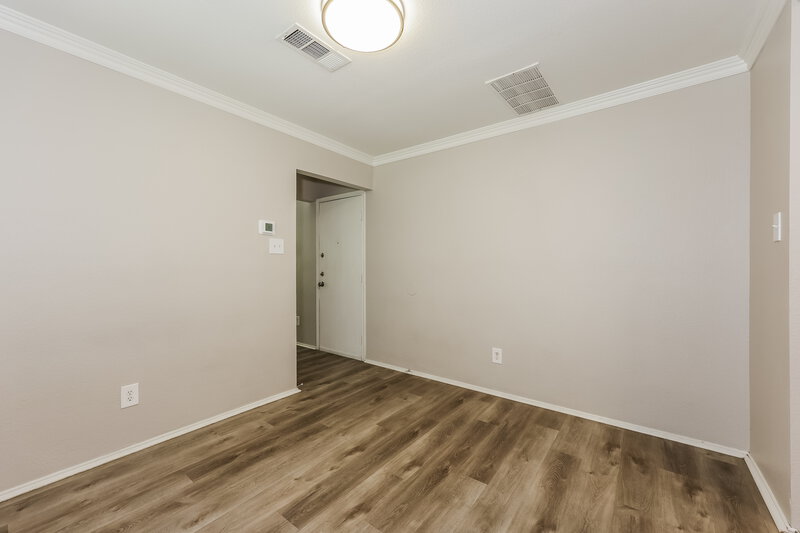 1,965/Mo, 1016 Matamoros Plz Dallas, TX 75211 Bedroom View 3