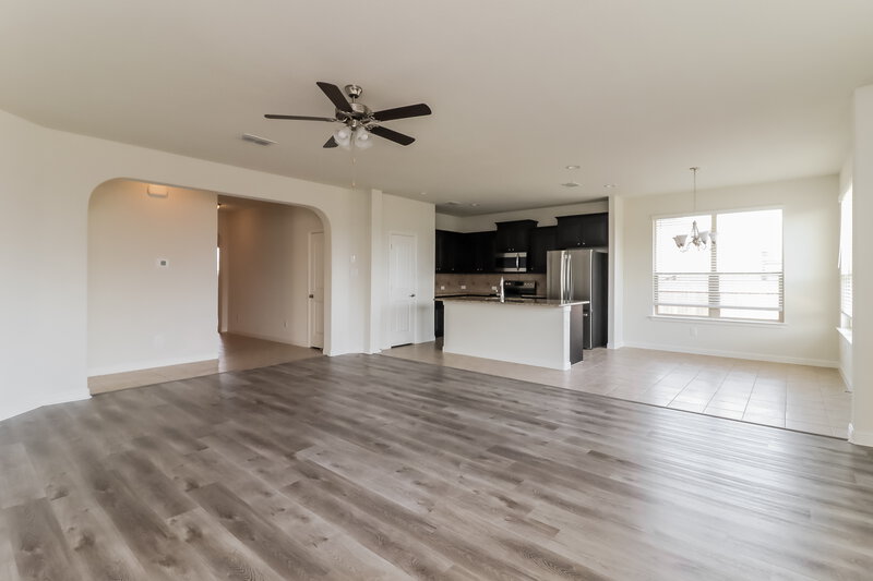 2,040/Mo, 1001 Doe Meadow Dr Burleson, TX 76028 Living Room View 3