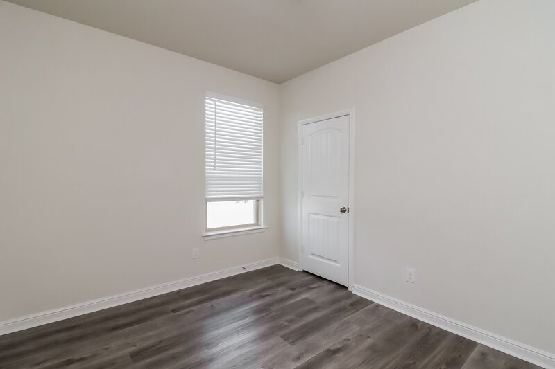 2,040/Mo, 1001 Doe Meadow Dr Burleson, TX 76028 Bedroom View 3