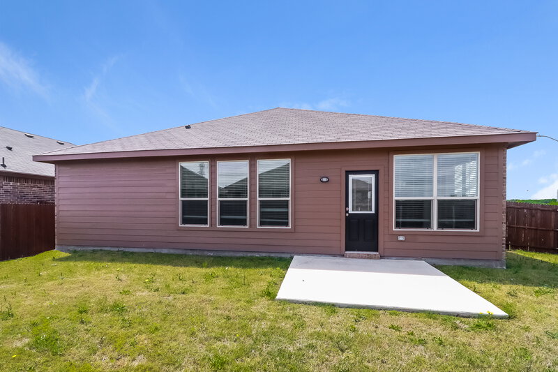 2,040/Mo, 1001 Doe Meadow Dr Burleson, TX 76028 Rear View