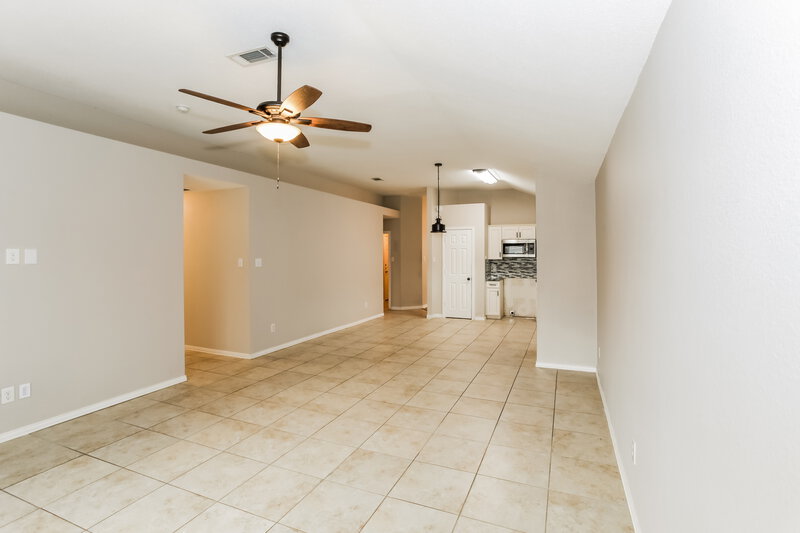 2,250/Mo, 1228 Lake Haven Dr Little Elm, TX 75068 Living Room View 2